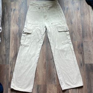 Cider Solid Cargo Jeans in color khaki